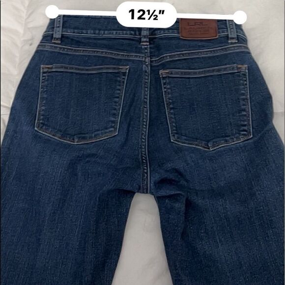 RALPH Lauren Modern Straight Curvy in a size 4 medium wash- never worn- - Picture 4 of 16